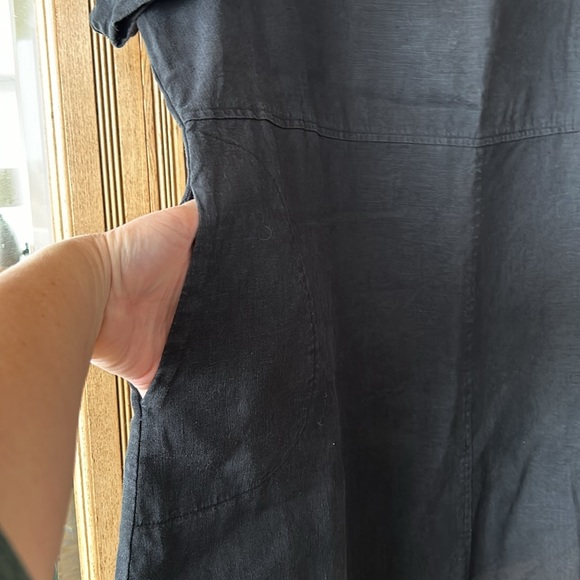 Flax Large black linen tunic with pockets - Picture 4 of 7